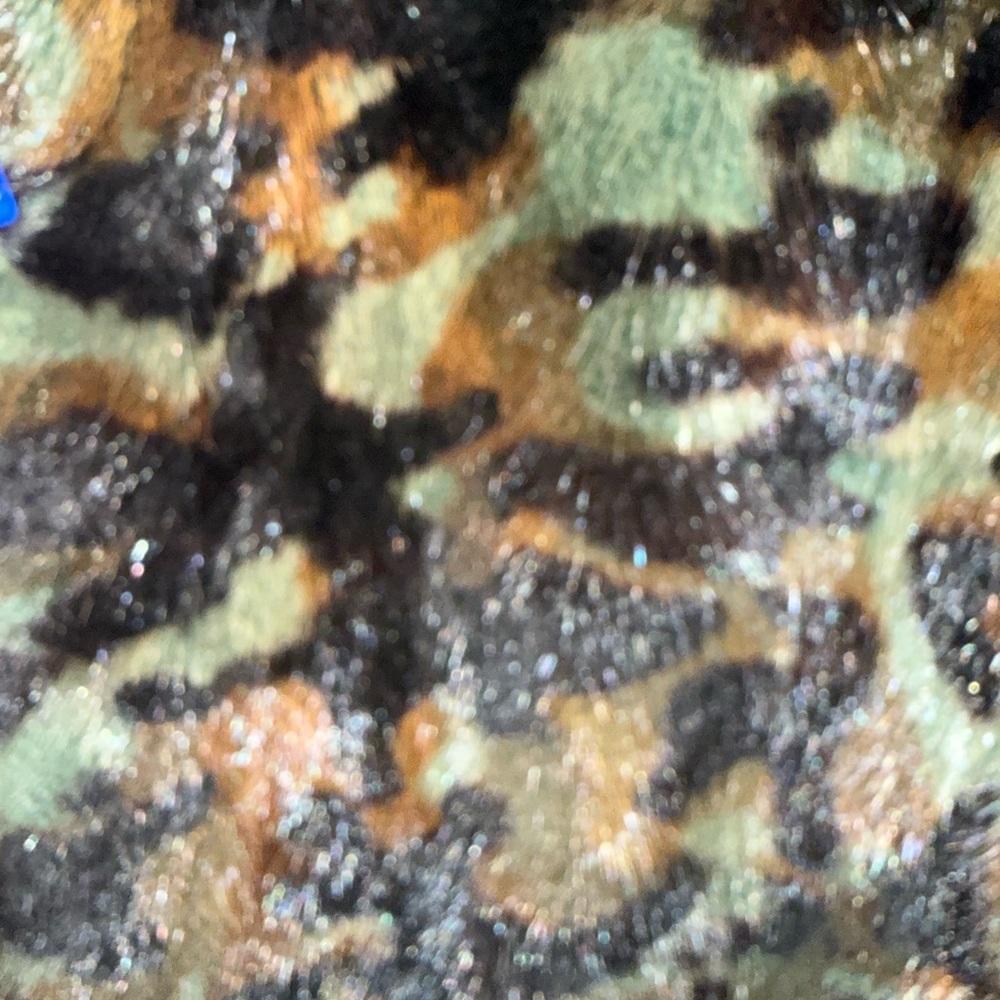 Authentic Camou Print Mink Jacket. Like New Condition. Size 2x. Can have resized - Picture 4 of 8